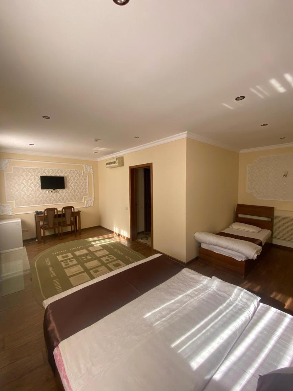 Sky Luxe Hotel Astana Exterior foto